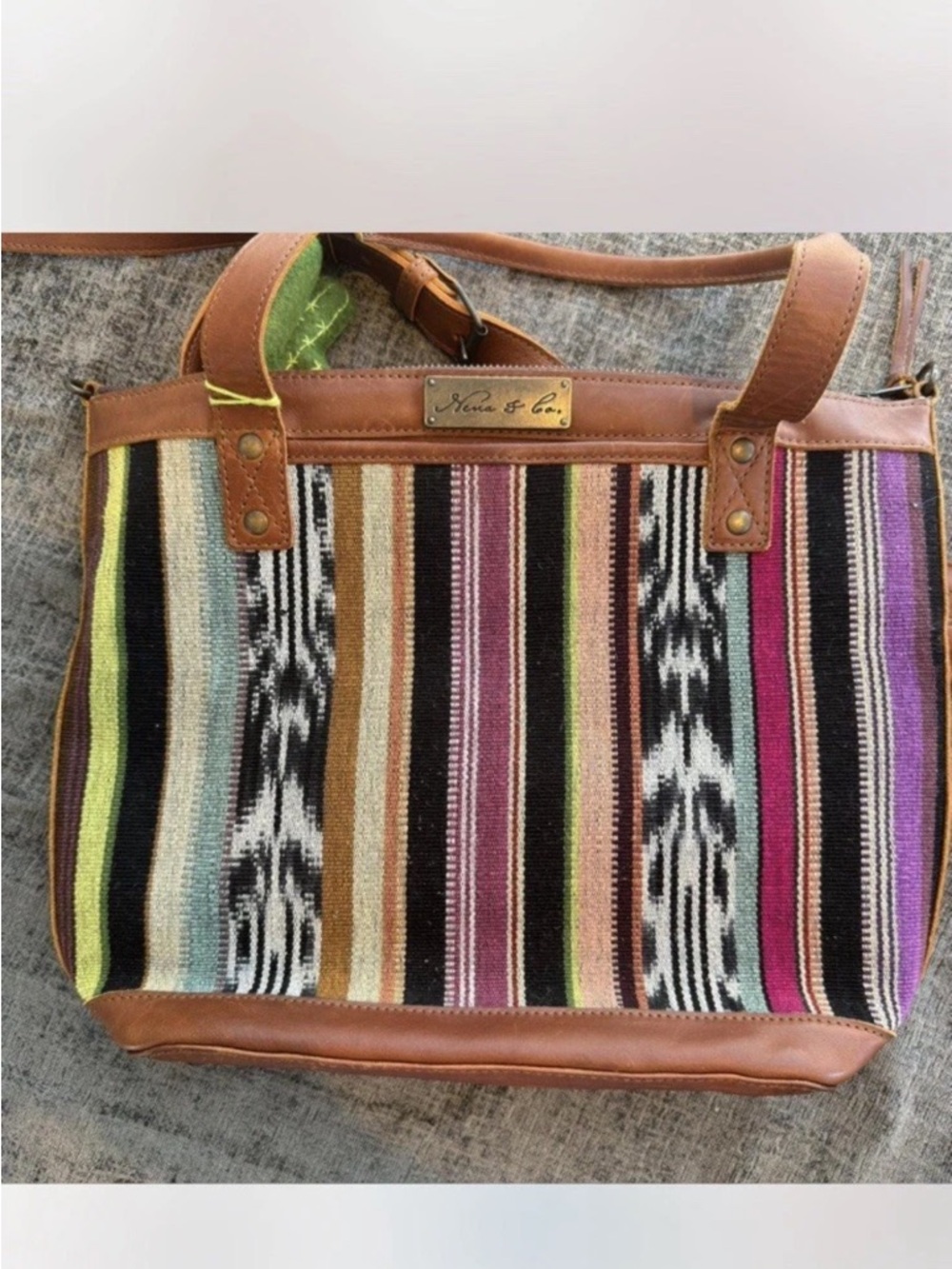 Nena & Co Medium Woven Tote Leather Trim Zip Top Shoulder Strap Dust Bag EUC - Picture 7 of 13